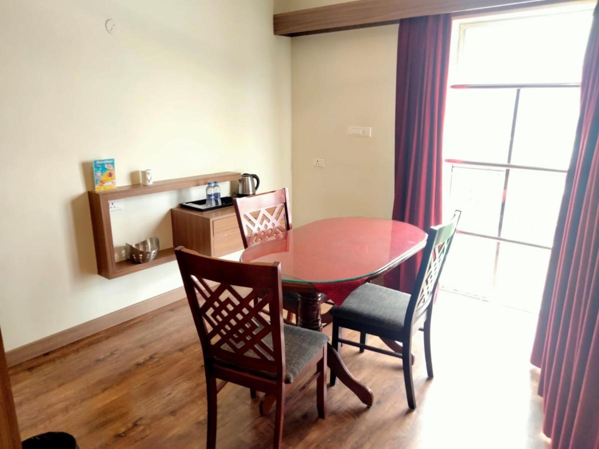 Hotel Parsons Court دينديجول المظهر الخارجي الصورة