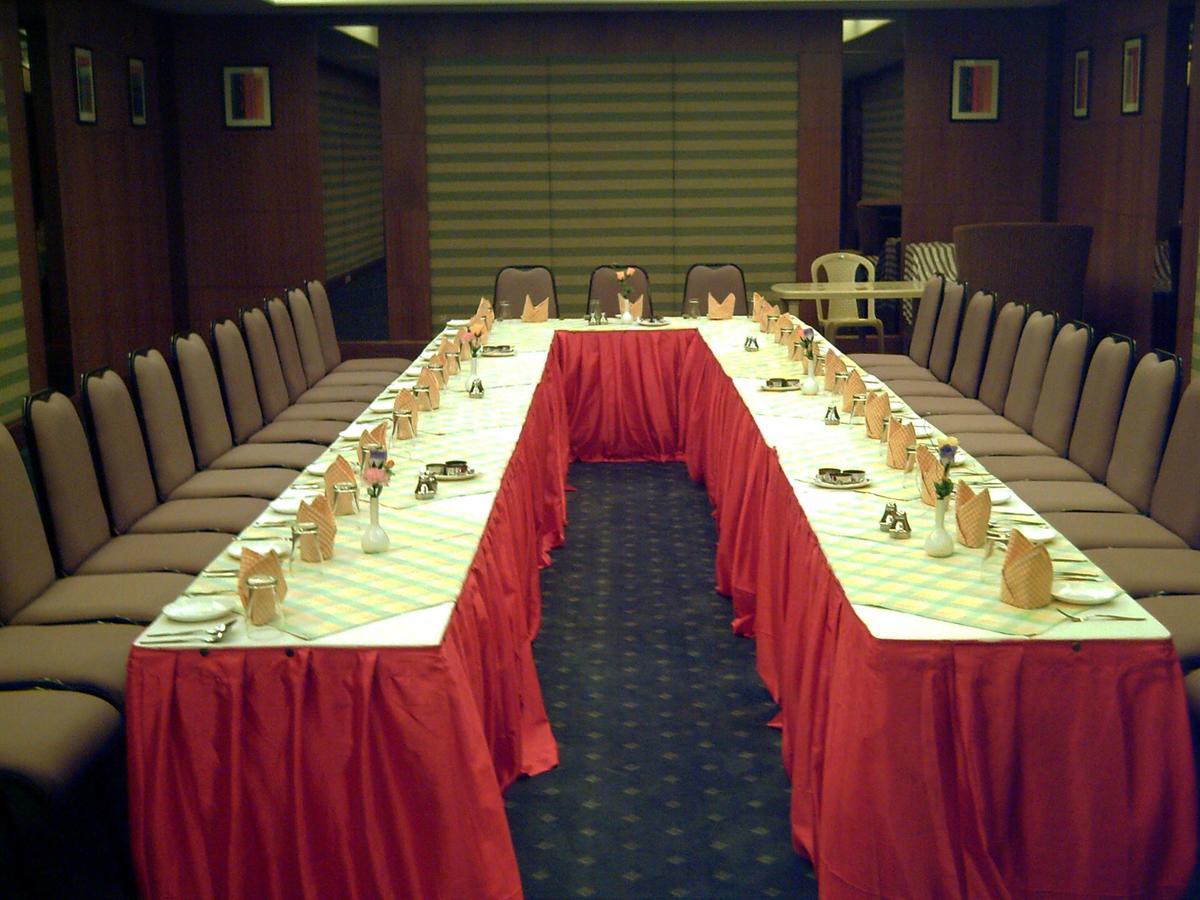 Hotel Parsons Court دينديجول المظهر الخارجي الصورة